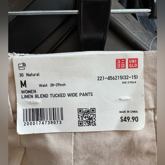 Uniqlo Women’s Linen Blend Tucked Wide Pants (M, 28-29in waist) - Picture 3 of 5